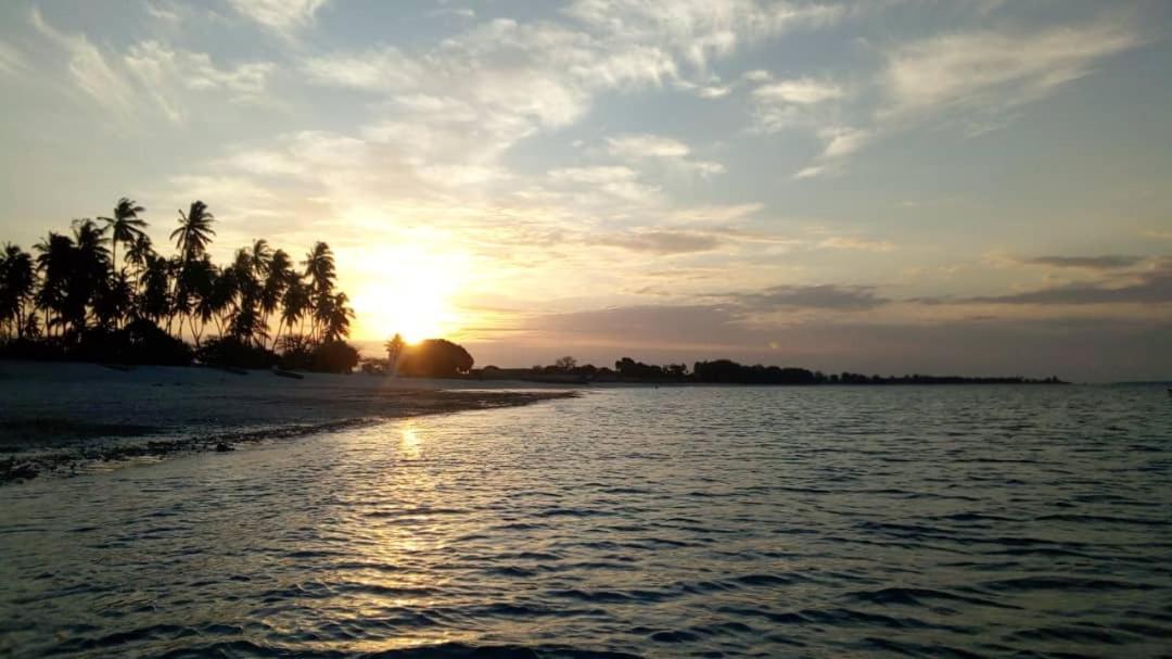 مبيت وإفطار دار السلام L&J Modern Backpackers Kigamboni Beach House المظهر الخارجي الصورة